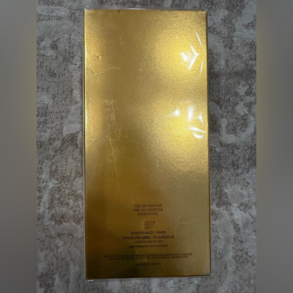 Paco Rabanne Gold Shower Gel - Picture 3 of 4
